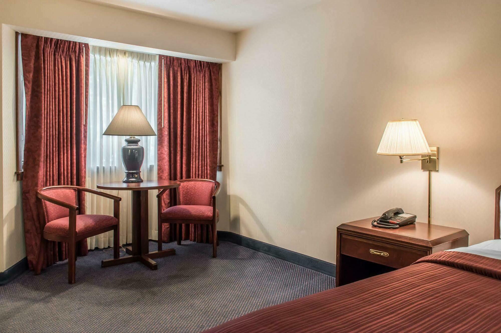 Quality Inn Bedford Esterno foto