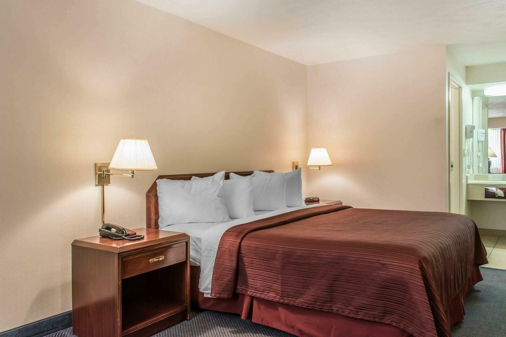 Quality Inn Bedford Esterno foto